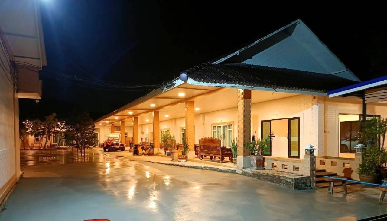 Three Bays Resort Prachuap Khiri Khan Exterior foto